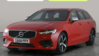 Used Volvo V90 R-Design 190 HP (139 kW) 2018 Red Estate