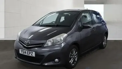 Used Toyota Yaris Multidrive S 101 HP (74 kW) 2014 Grey Hatchback