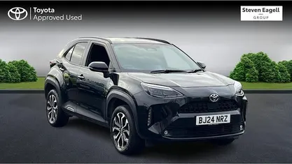 Used 2025 Toyota Yaris Hybrid Design Estate | £22,295 (Fair price)