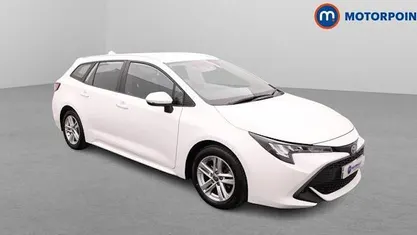 Used Toyota Corolla 122 HP (89 kW) 2022 White Estate