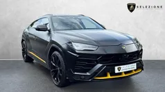Black Used 2022 Lamborghini Urus SUV | £189,995 (Fair price)