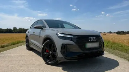 Used Audi Q4 Sportback e-tron Sport 125 kW (170 HP) 2022 Grey SUV