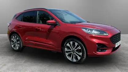 Käytetty Ford Kuga ST-Line X 224 HP (164 kW) 2023 Katumaasturi