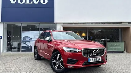 Used Volvo XC60 R-Design 235 HP (172 kW) 2019 SUV