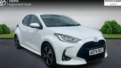 Used Toyota Yaris Design 116 HP (85 kW) 2024 White Hatchback