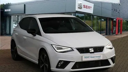Used Seat Ibiza FR Sport 116 HP (85 kW) 2025 White Hatchback