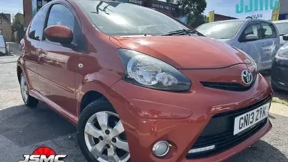 Used Toyota Aygo 68 HP (50 kW) 2012 Orange Hatchback