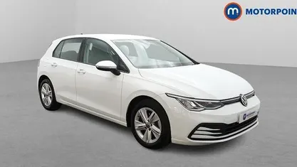 Used VW Golf VIII Life 150 HP (110 kW) 2023 Hatchback