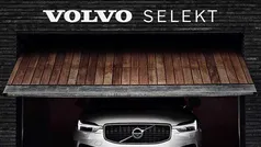Denim blue Used 2021 Volvo XC40 Inscription SUV | £21,990 (Fair price)