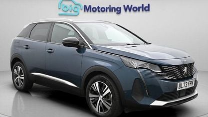Second-hand Peugeot 3008 Allure 131 CP (96 kW) 2023 Albastru SUV