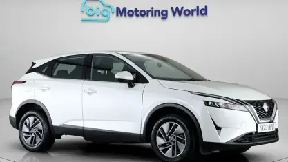 Used Nissan Qashqai Acenta Premium 140 HP (102 kW) 2023 White SUV