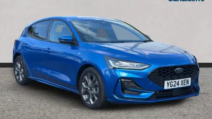 Used Ford Focus ST-Line 155 HP (114 kW) 2024 Blue Hatchback