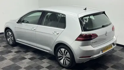 Used VW e-Golf 100 kW (136 HP) 2019 Silver Hatchback