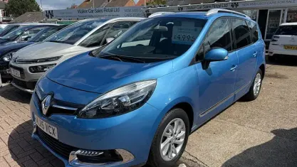 Used Renault Grand Scénic III Dynamique 110 HP (80 kW) 2015 Blue MPV