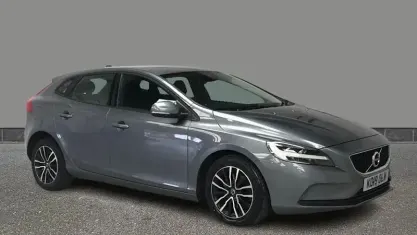 Used Volvo V40 Momentum 122 HP (89 kW) 2019 Grey Hatchback