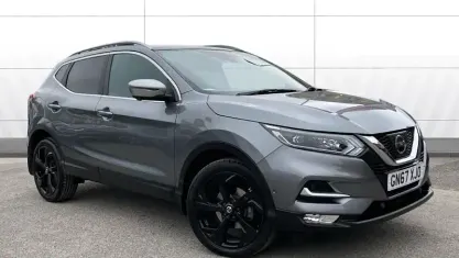 Begagnad Nissan Qashqai Tekna+ 116 HK (85 kW) 2017 Grå SUV