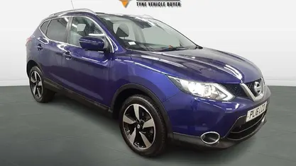 Blue Used 2016 Nissan Qashqai N-Connecta SUV | £6,995 (Fair price)