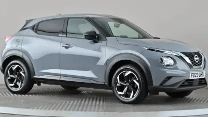 Used Nissan Juke N-Connecta 114 HP (83 kW) 2023 Grey SUV