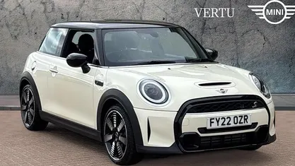 White Used 2022 Mini Cooper S Exclusive Hatchback | £20,500 (Good price)