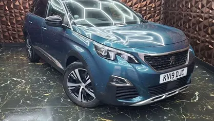 Begagnad Peugeot 5008 GT-line 131 HK (96 kW) 2019 Grön Kombi