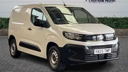Used Vauxhall Combo S 102 HP (75 kW) 2025 White MPV