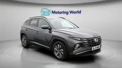 Usado Hyundai Tucson SE 230 HP (169 kW) 2023 Cinzento SUV