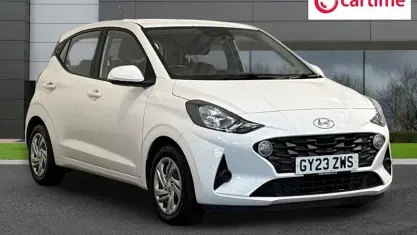 Used Hyundai i10 SE 67 HP (49 kW) 2022 White Hatchback