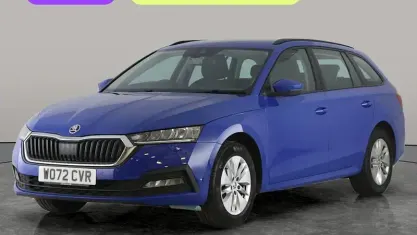 Usado Skoda Octavia SE Technology 116 CV (85 kW) 2023 Azul Familiar