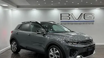 Second-hand Kia Stonic GT-Line S 120 CP (88 kW) 2023 Gri SUV