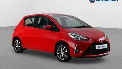 Usata Toyota Yaris 111 CV (81 kW) 2018 Rosso Utilitaria