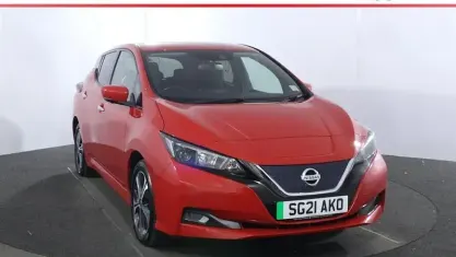 Used Nissan Leaf N-Connecta 160 kW (218 HP) 2021 Red Hatchback