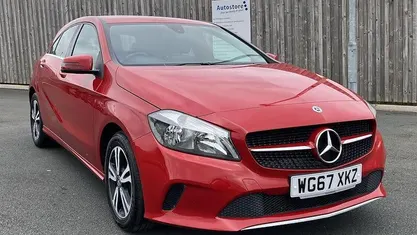 Used Mercedes A160 SE 102 HP (75 kW) 2018 Red Hatchback