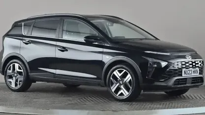 Używany Hyundai Bayon Premium 101 KM (74 kW) 2023 Czarny SUV