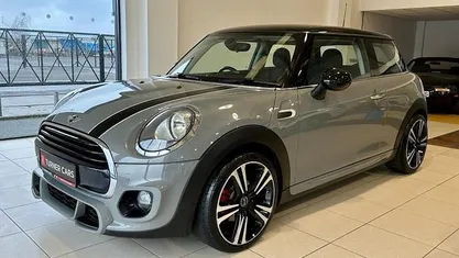 Used Mini Cooper Hatch 136 HP (100 kW) 2017 Hatchback
