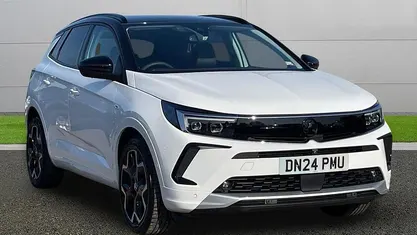 Used Vauxhall Grandland X Ultimate 131 HP (96 kW) 2024 White SUV