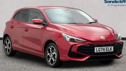 Tri coat dynamic red Used 2024 MG MG3 Trophy Hatchback | £14,611 (Fair price)