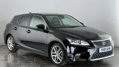 Lexus CT200h