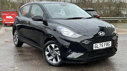 New 2025 Hyundai i10 Advanced Hatchback | £16,499 (Fair price)