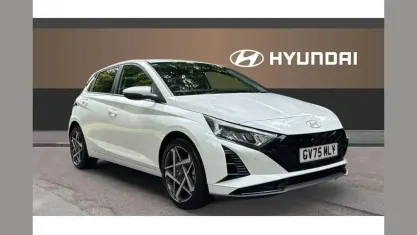 Used Hyundai i20 Premium 101 HP (74 kW) 2025 White Hatchback