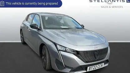 Used Peugeot 308 Allure 131 HP (96 kW) 2024 Hatchback