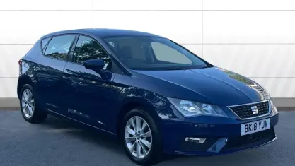 Used Seat Leon SE Technology 110 HP (80 kW) 2018 Blue Hatchback