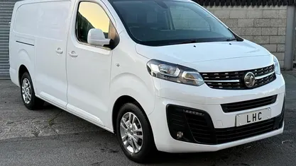 White Used 2021 Vauxhall Vivaro Sportive MPV | £11,690 (Fair price)