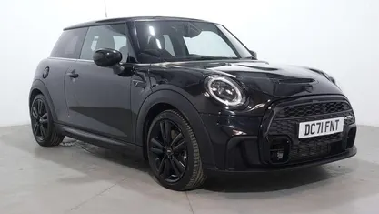 Used Mini Cooper S Hatch 178 HP (130 kW) 2022 Black Hatchback