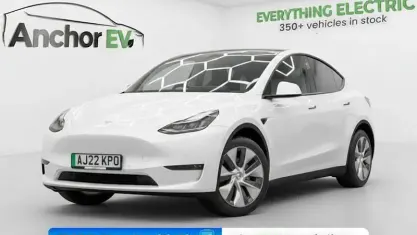 Usado Tesla Model Y Long Range AWD 286 kW (389 HP) 2025 SUV