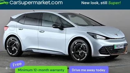 Usado Cupra Born e-Boost 169 kW (230 CV) 2023 Plateado Utilitario