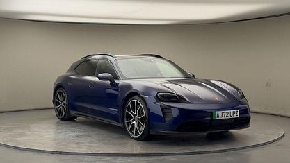 Begagnad Porsche Taycan Performance Package 389 kW (530 HK) 2023 Blå Kombi