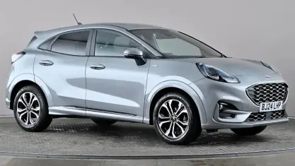 Käytetty Ford Puma ST-Line 125 HP (91 kW) 2023 Hopea Katumaasturi