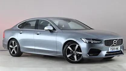 Usado Volvo S90 R-Design 190 HP (139 kW) 2019 Cinzento Sedan
