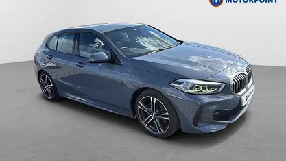 Usado BMW 118 M Sport 140 HP (102 kW) 2020 Cinzento Citadino