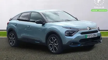 Używany Citroën e-C4 Shine 100 kW (136 KM) 2023 Niebieski Hatchback
